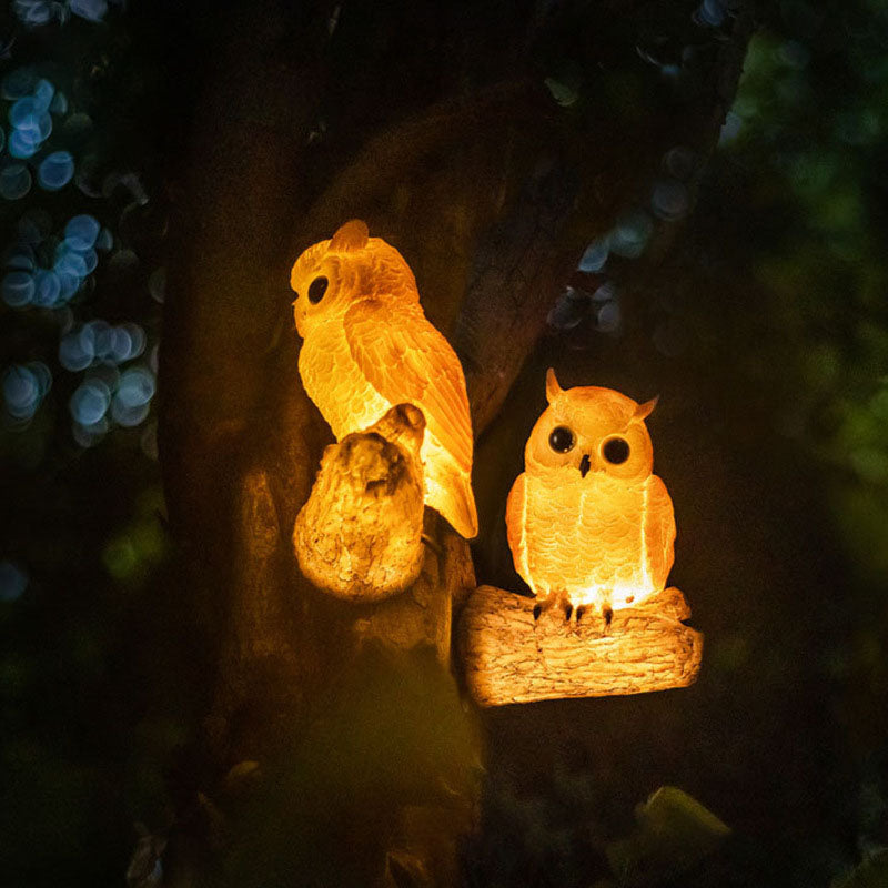 Decorative Solar Animal Garden Light – Owl / Chameleon / Toucan / Raccoon – (1 LED)