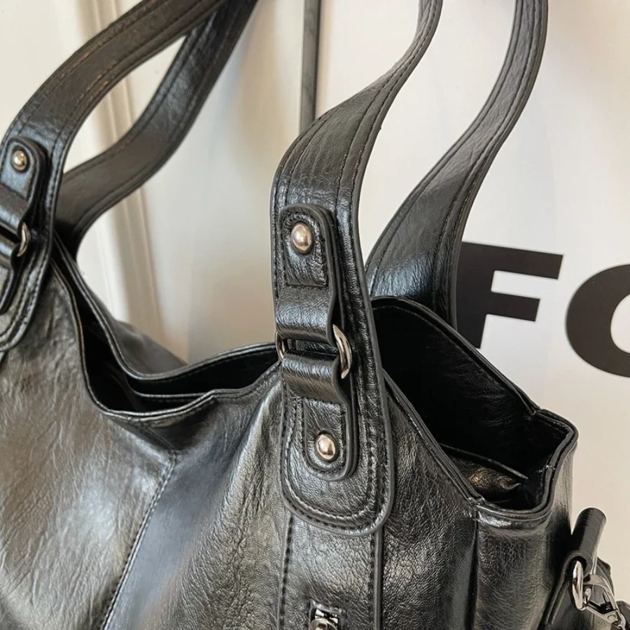 Women's Vegan Leather Shoulder Bag - Crossbody Style
