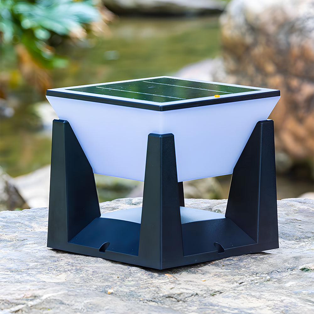 Solvra Solar Outdoor Lamp for Wall and Floor Use