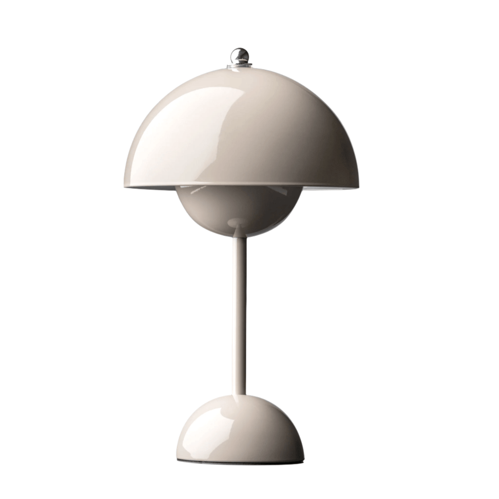 Minimalist Battery-Powered Lamp in Scandinavian Design