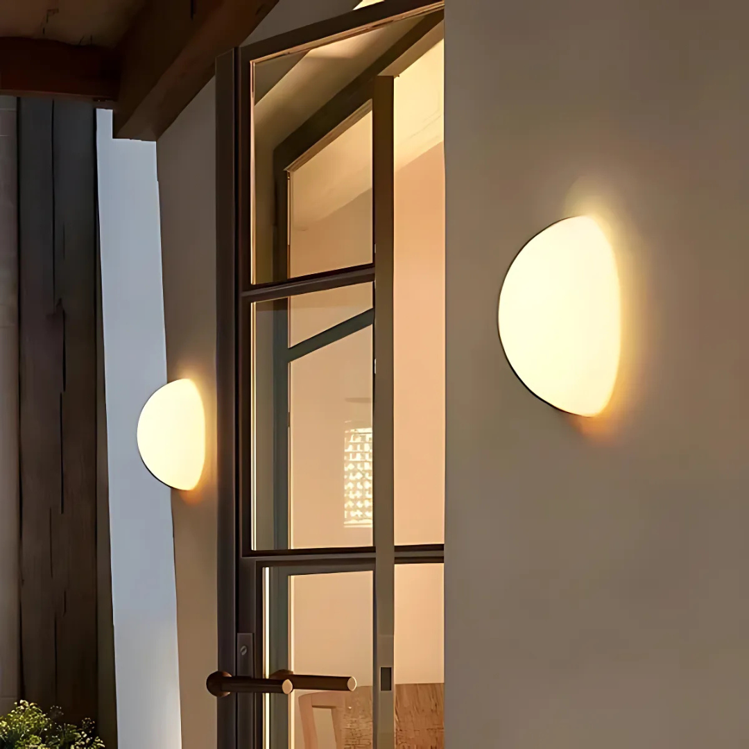 Halio - Modern LED Wall Lamp for Indoor & Outdoor Use