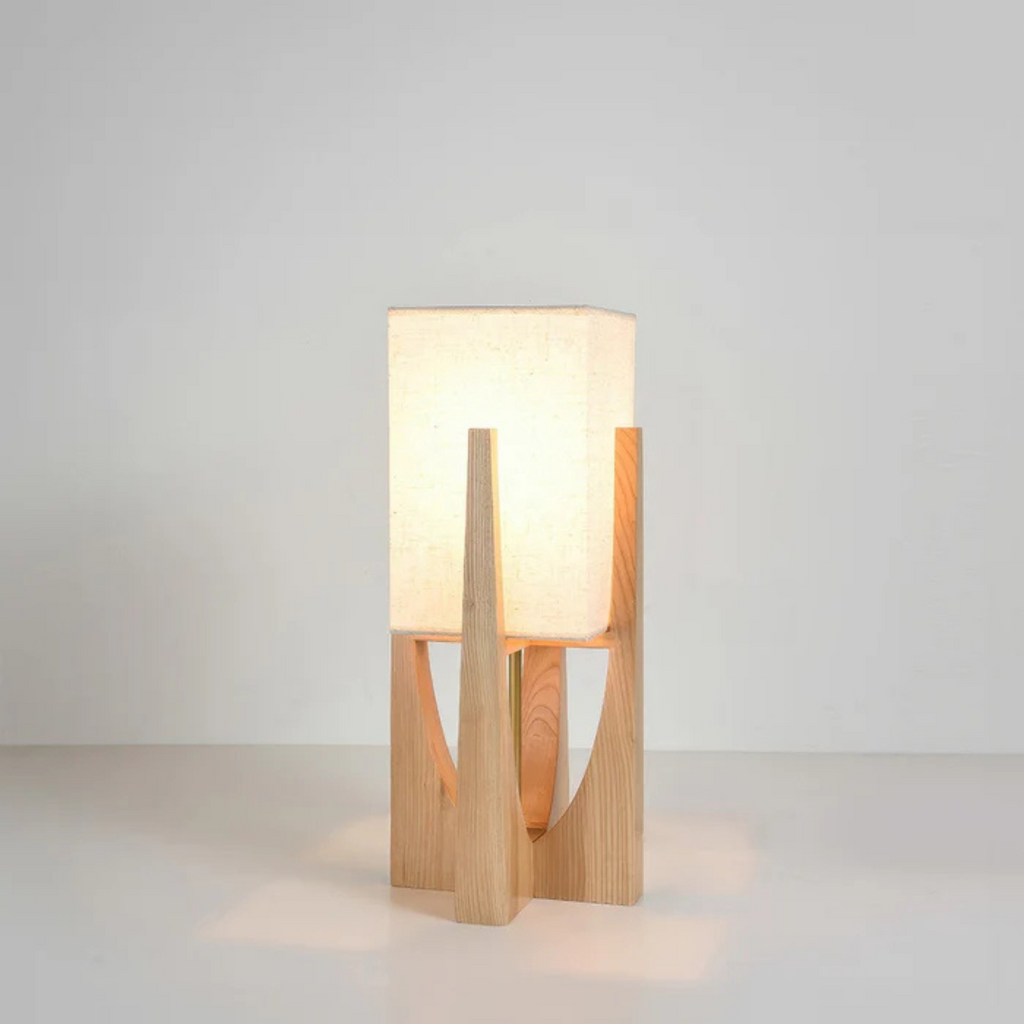 Hikari – Japanese-Style Floor Lamp | Solid Wood Standing Lamp with Ambient Lighting