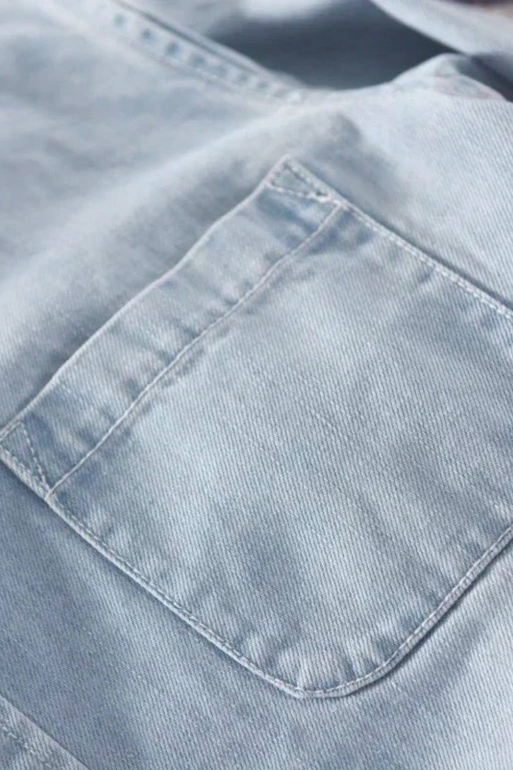 Men's Denim Button-Down Shirt - Long Sleeve Casual Cotton Shirt