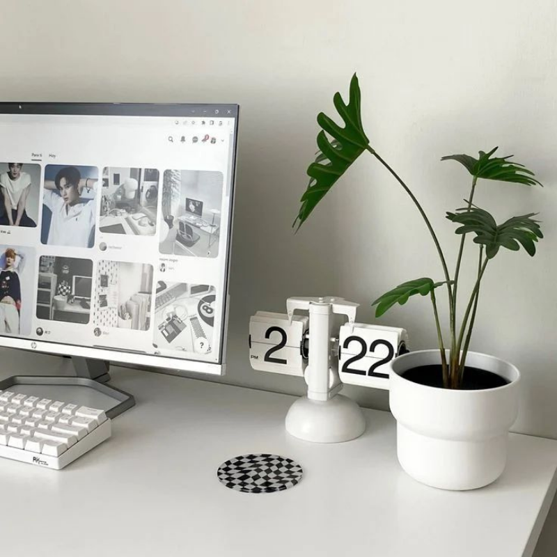 Fliporia Retro | Mechanical Flip Clock in Vintage Design