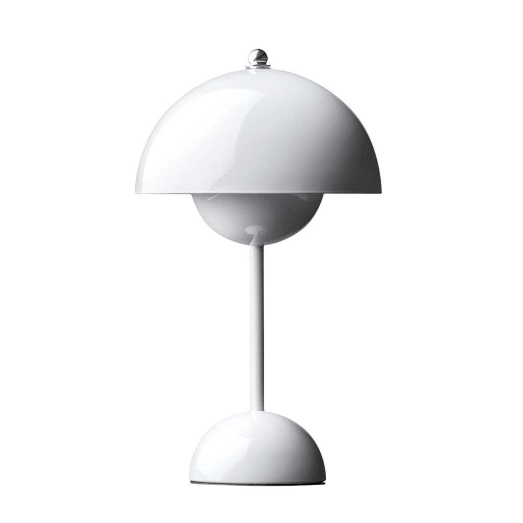 Minimalist Battery-Powered Lamp in Scandinavian Design