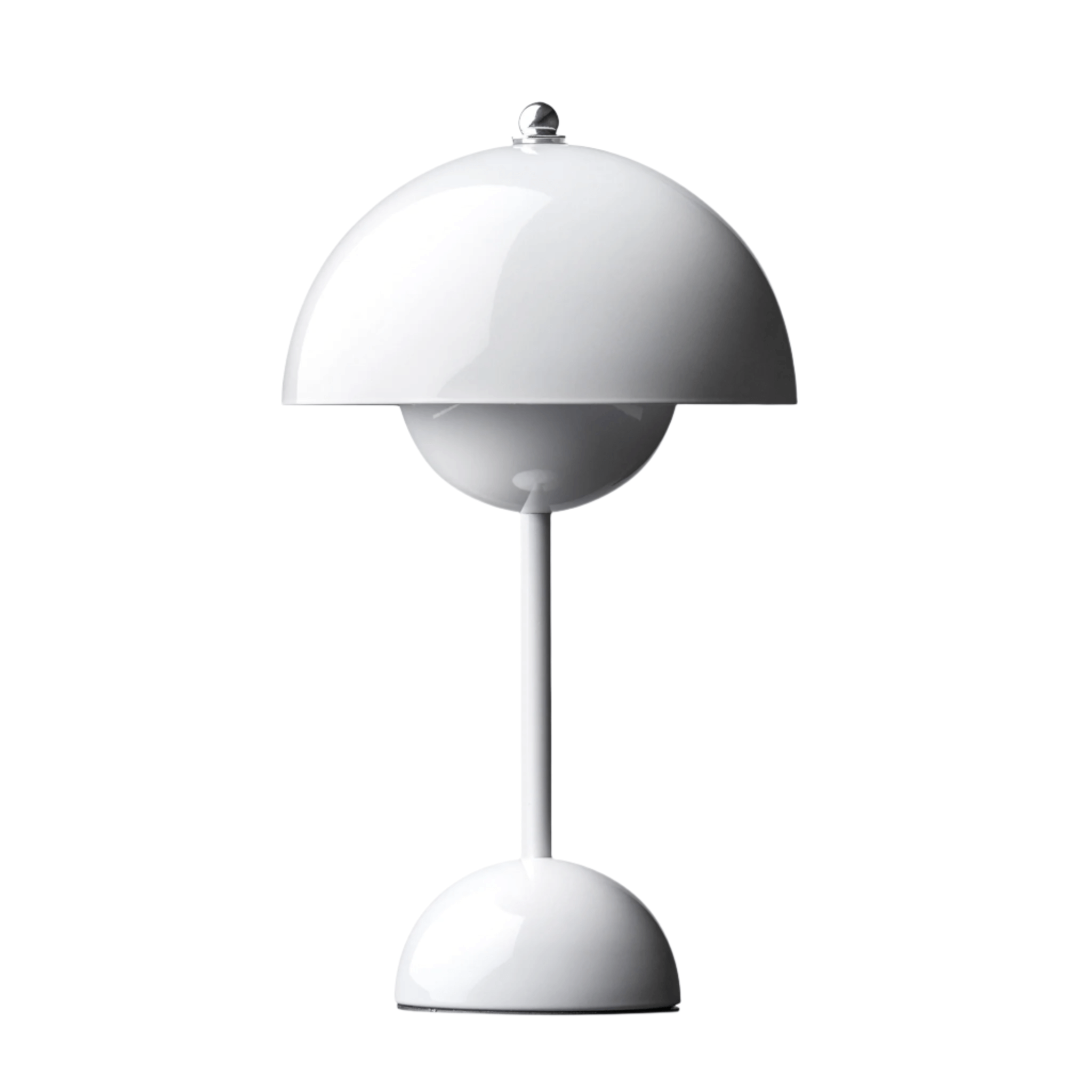 Minimalist Battery-Powered Lamp in Scandinavian Design