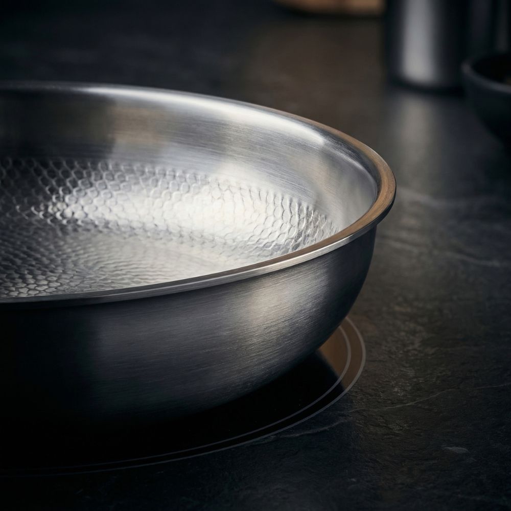 Titanium Frying Pan with Free Lid - Non-Stick Induction Cookware