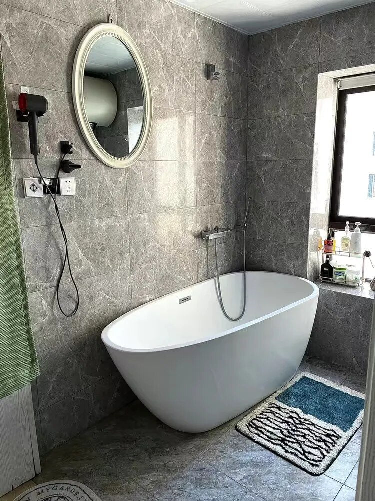 NordicFlow – Luxury Handmade Bath Mat with Abstract Design for Stylish Bathrooms