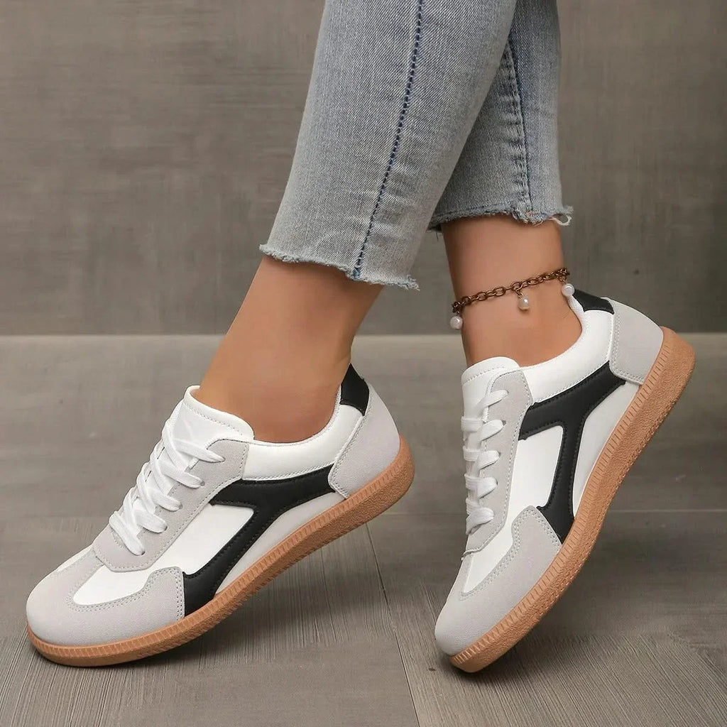 Women's Leather Sneakers - Classic Low-Top Shoes with Gum Sole