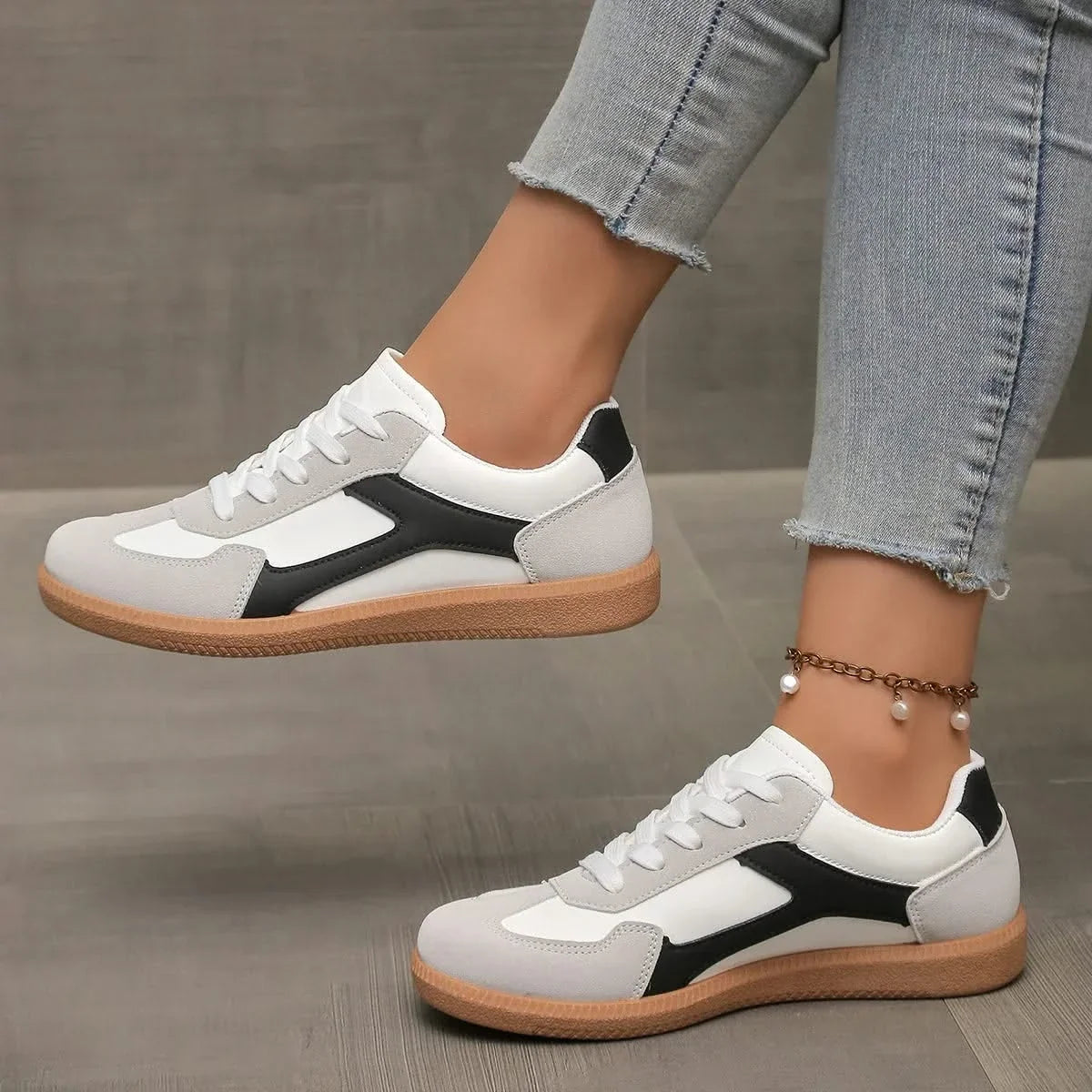 Women's Leather Sneakers - Classic Low-Top Shoes with Gum Sole