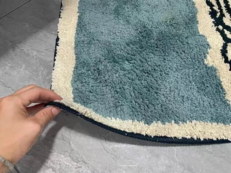 NordicFlow – Luxury Handmade Bath Mat with Abstract Design for Stylish Bathrooms
