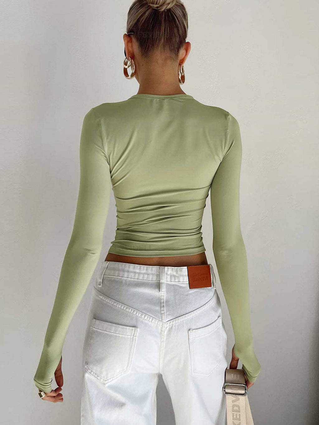 Women's Long Sleeve Crop Top – Ruched Stretch Fit with Thumbholes