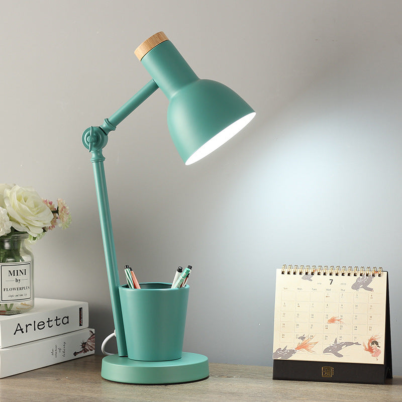 Nordic Table Lamp Made of Iron and Solid Wood – Available in Multiple Colors