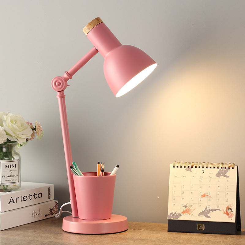 Nordic Table Lamp Made of Iron and Solid Wood – Available in Multiple Colors
