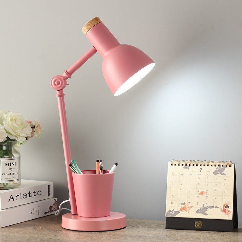 Nordic Table Lamp Made of Iron and Solid Wood – Available in Multiple Colors