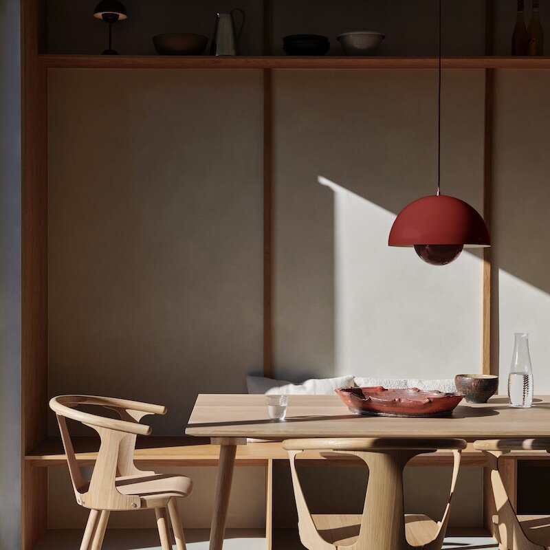 Ceiling Pendant Light in Iron with Adjustable Cord - Warm White Glow