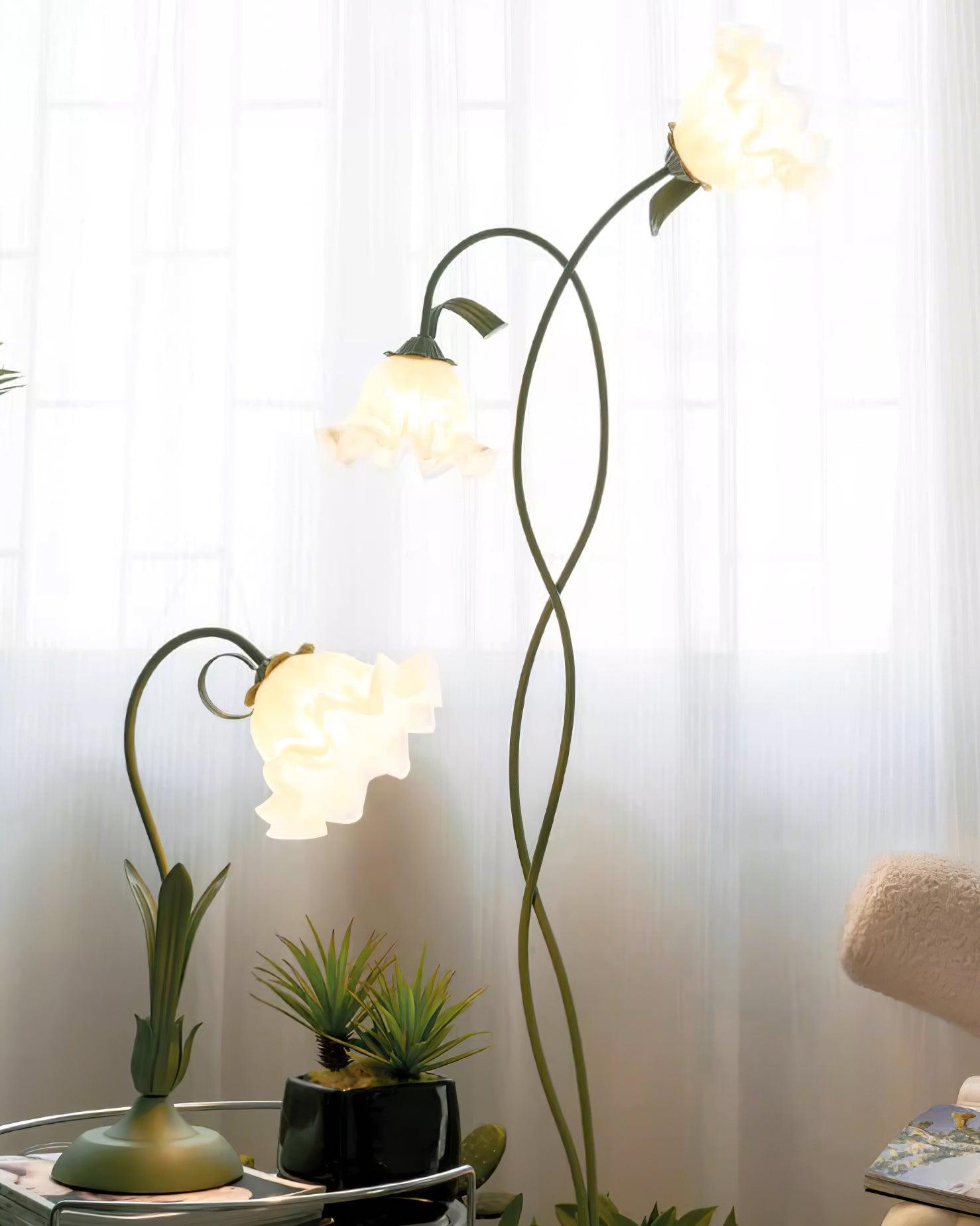 Fiorielle – Elegant Floral Floor Lamp