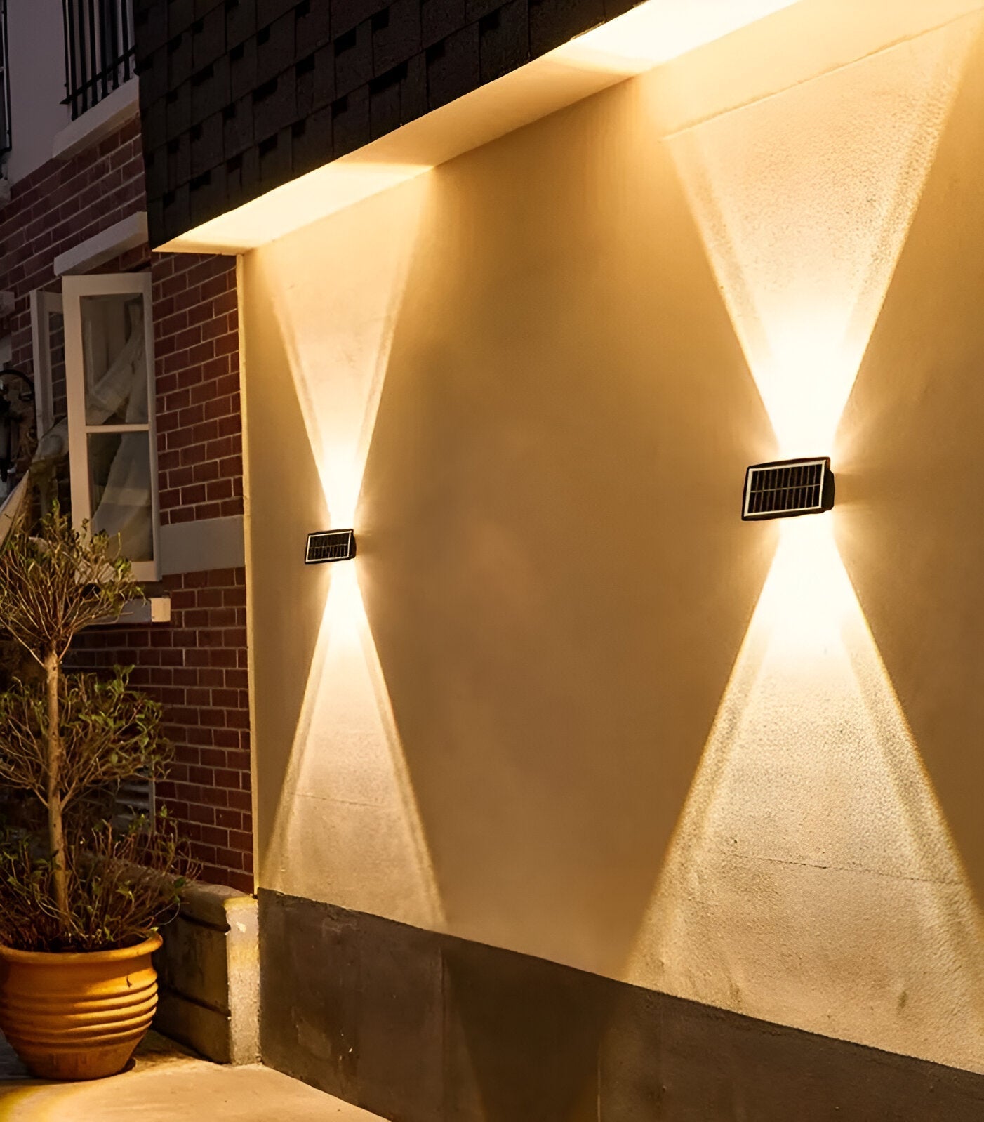 Auristia - Waterproof LED Solar Wall Lamp for Outdoor Use with Up & Down Lighting