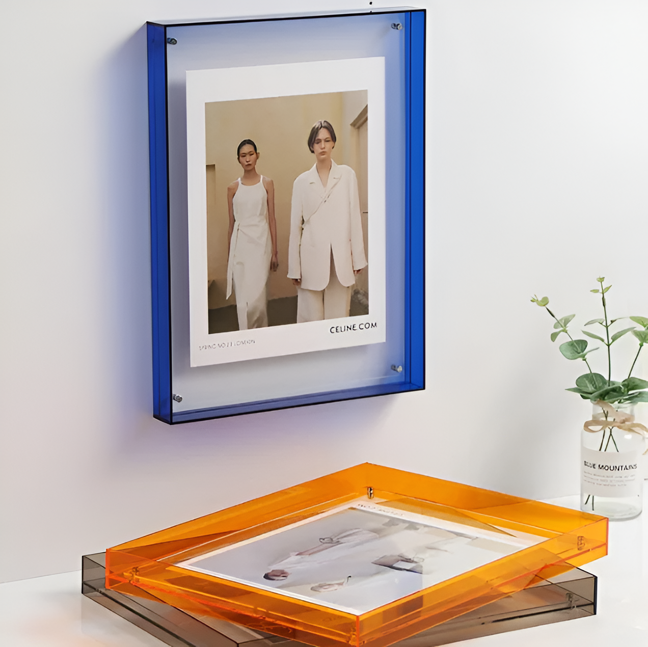 Transparent Acrylic Photo Frame with Minimalist Design