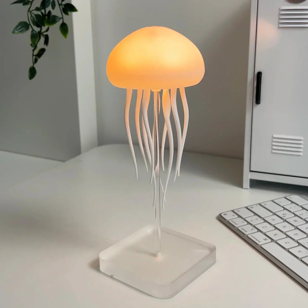 Aqua – LED Jellyfish Lamp with Dancing Effects & Remote Control