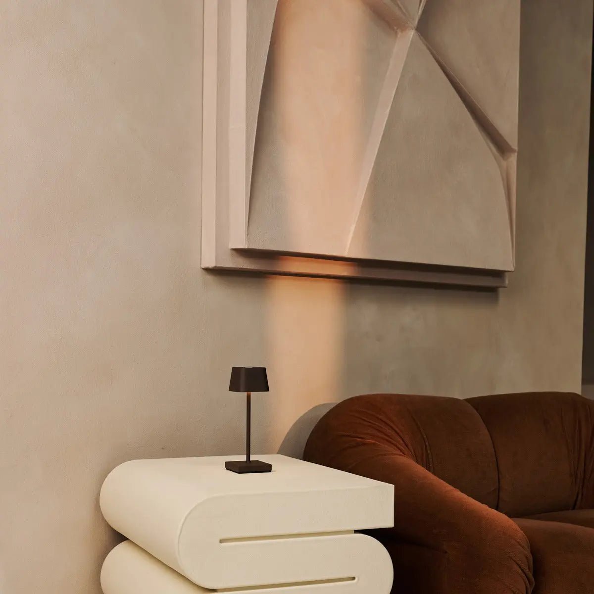 Sarphati Mini Mocha Brown Cordless Lamp | Wireless Charging via Charging Station, Dimmable & 3 Light Modes