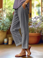 Women's Cargo Pants Tapered Leg with Pockets and Stretch Waist