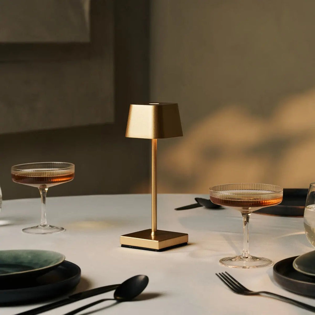 Sarphati Mini Gold Cordless Lamp | Wireless Charging via Charging Station, Dimmable & 3 Light Modes