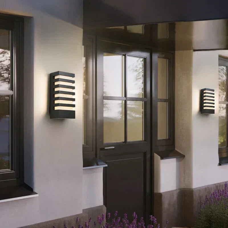 Minimalist LED Wall Light with Modern Design for Indoor & Outdoor Use – IP65
