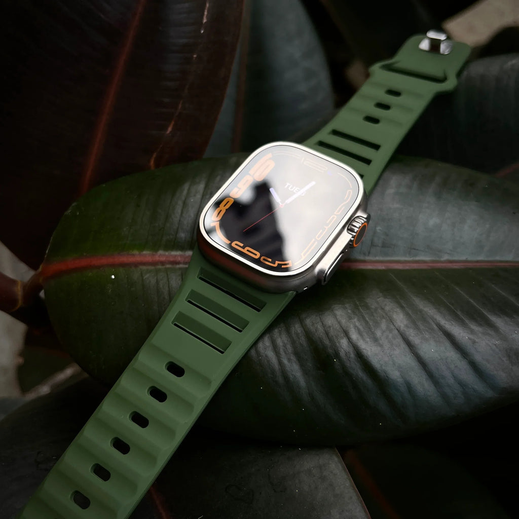 Silicone Sport Band for Apple Watch - Water-Resistant Strap 44/45/46/49mm