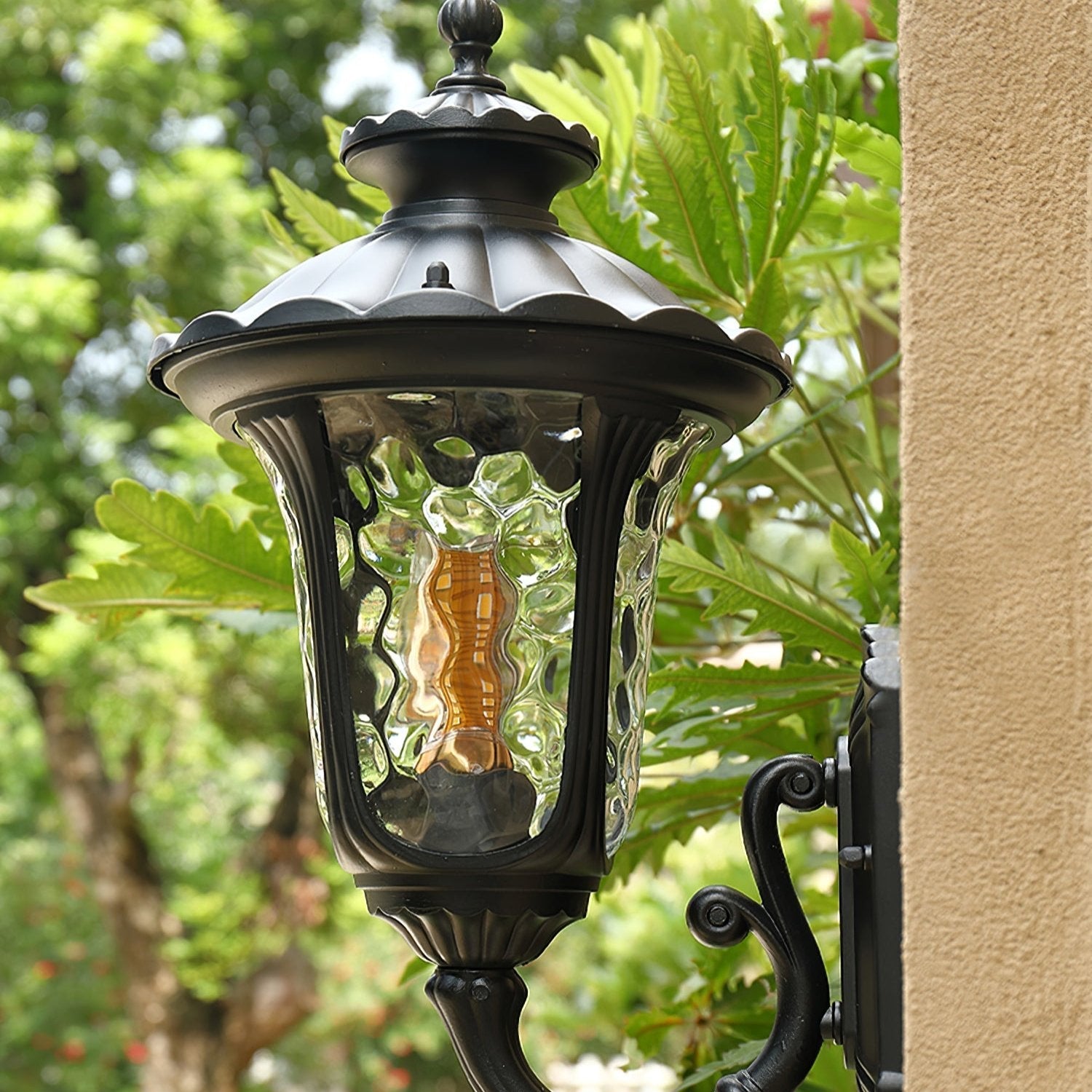 Verenia - Waterproof Retro Outdoor Wall Lamp with Frosted Glass