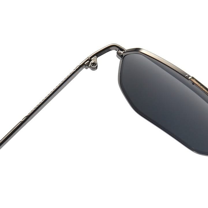 Aviator Sunglasses with Metal Frame and UV400 Lenses