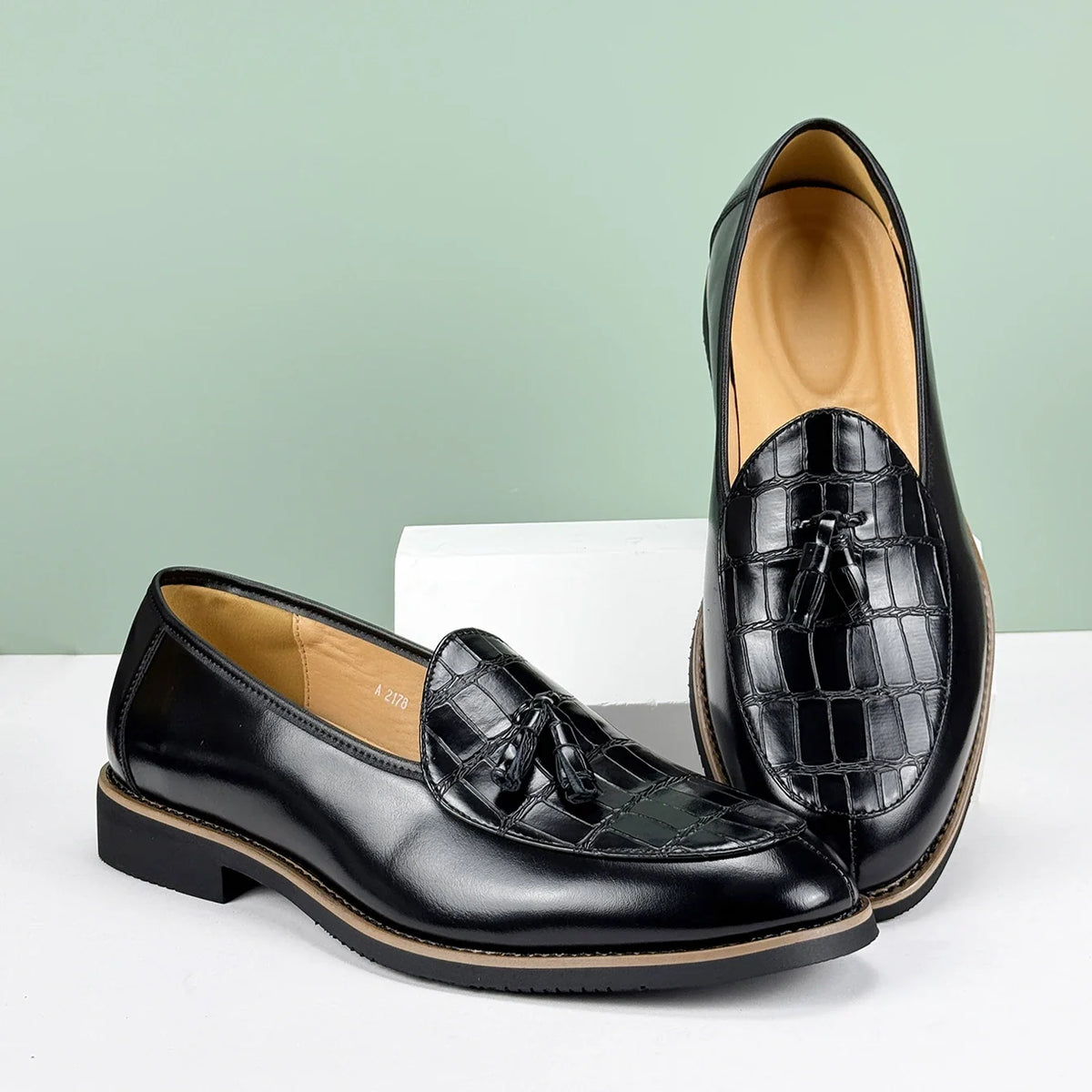 Men's Leather Tassel Loafer with Croc-Embossed Vamp
