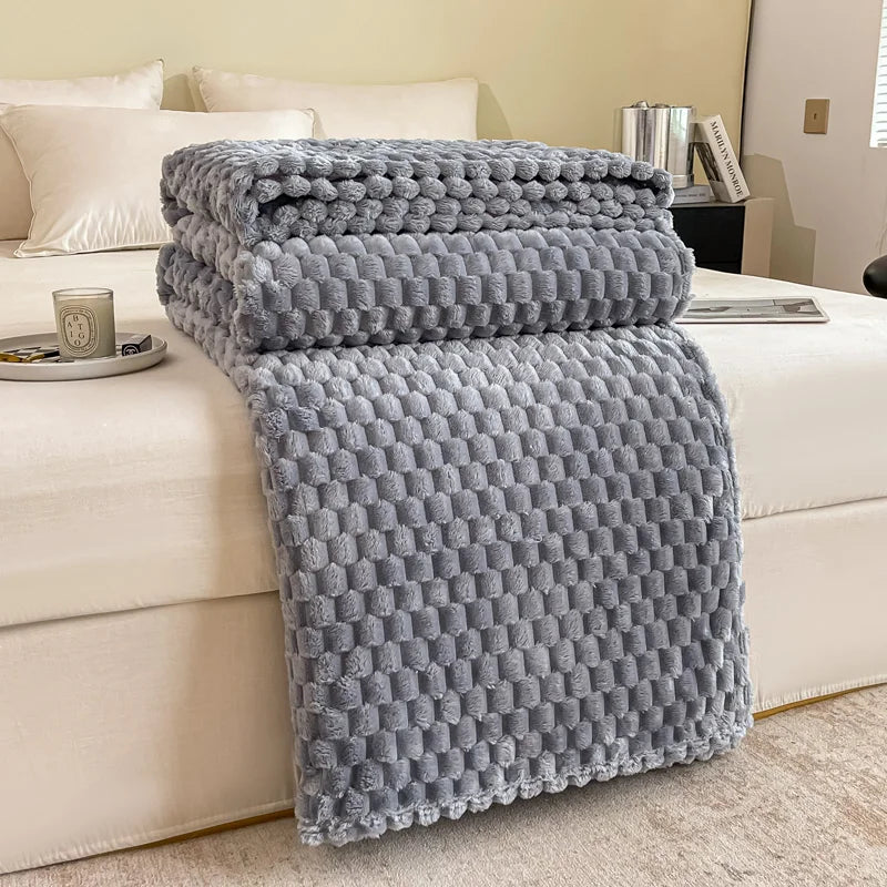 Caelidra – Checkered Soft Velvet Blanket Warm Cozy Throw for Sofa and Bed