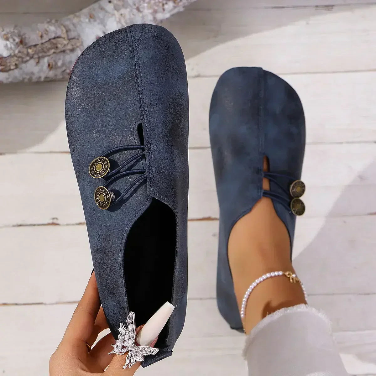 Women's Soft Suede Loafers - Elastic Button Fit