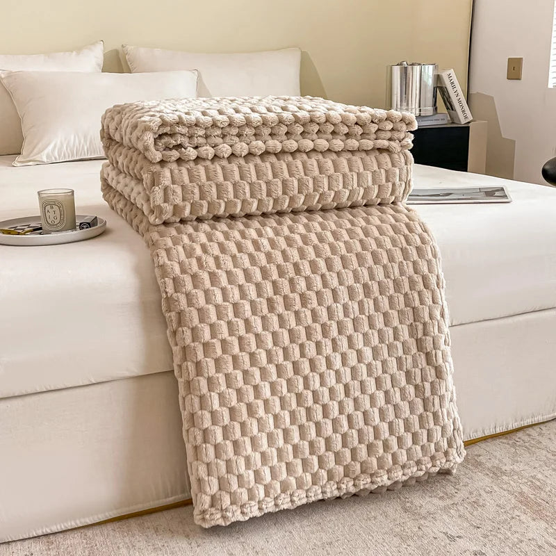 Caelidra – Checkered Soft Velvet Blanket Warm Cozy Throw for Sofa and Bed