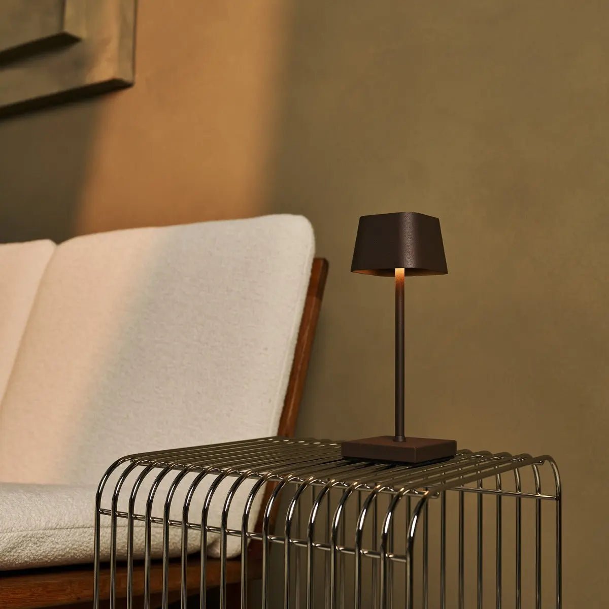 Sarphati Mini Mocha Brown Cordless Lamp | Wireless Charging via Charging Station, Dimmable & 3 Light Modes