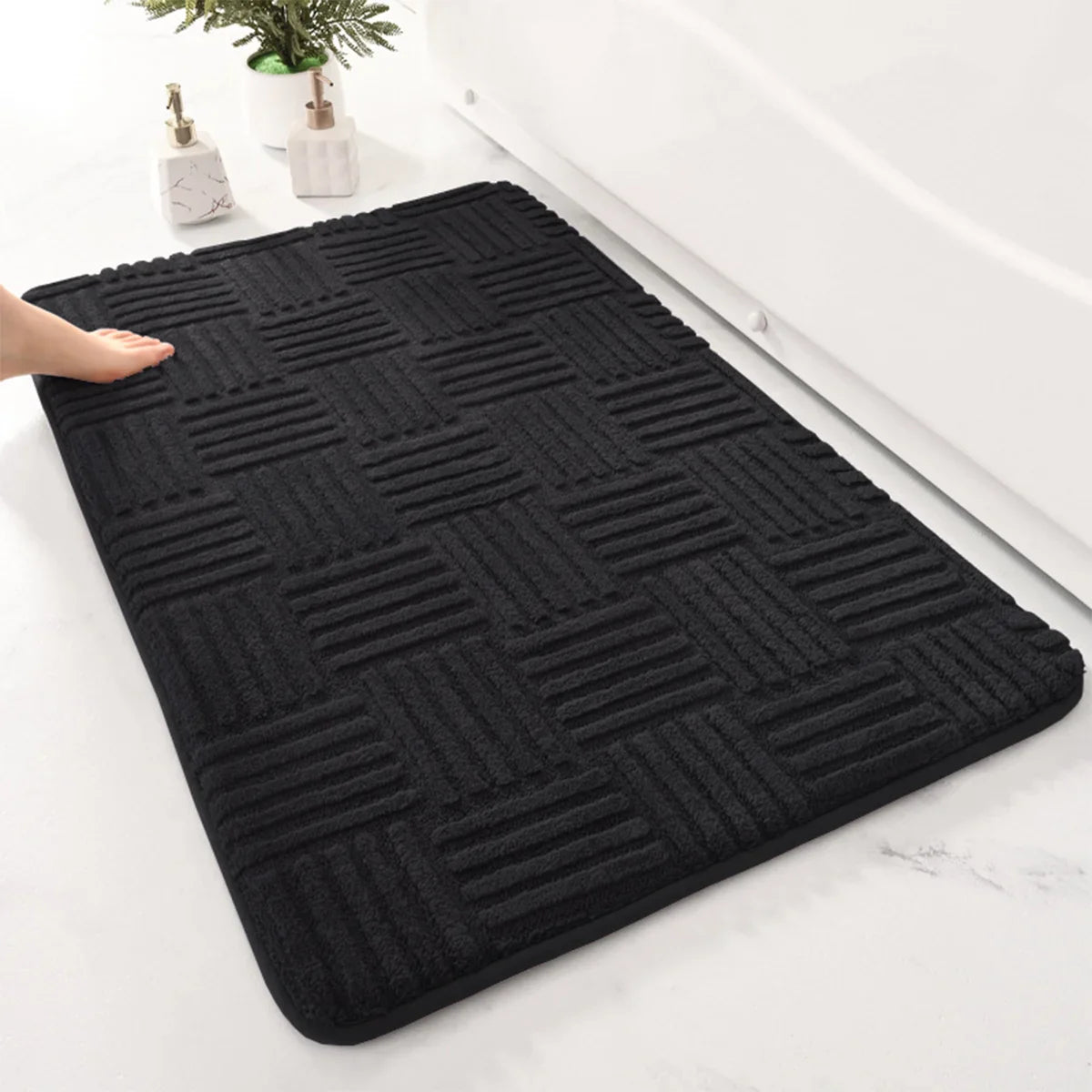 Arcadia – Thick Striped Non-Slip Bath Mat with Soft and Absorbent Design