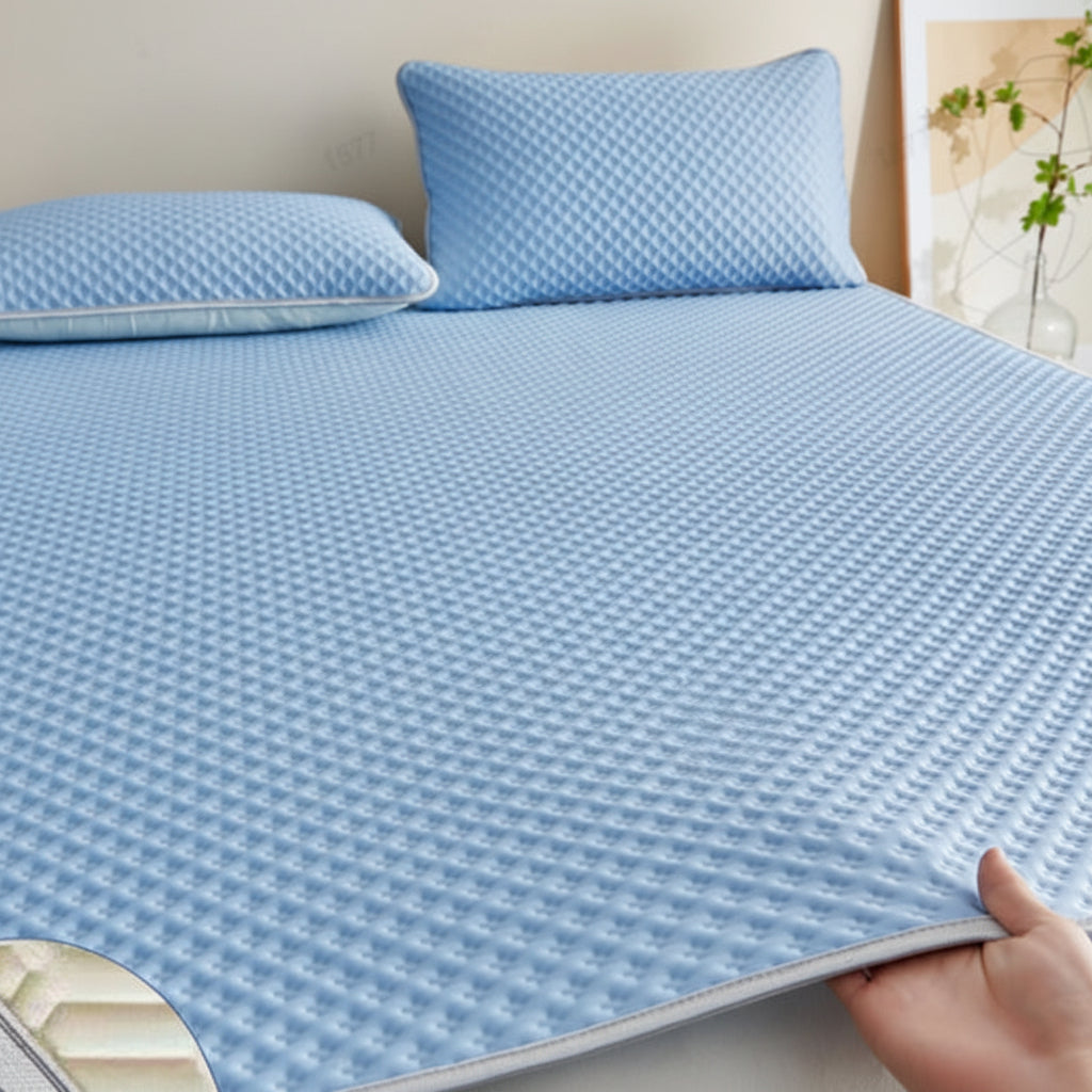 Foldable Cooling Sleep Mat - Breathable Waffle-Texture Bed Topper