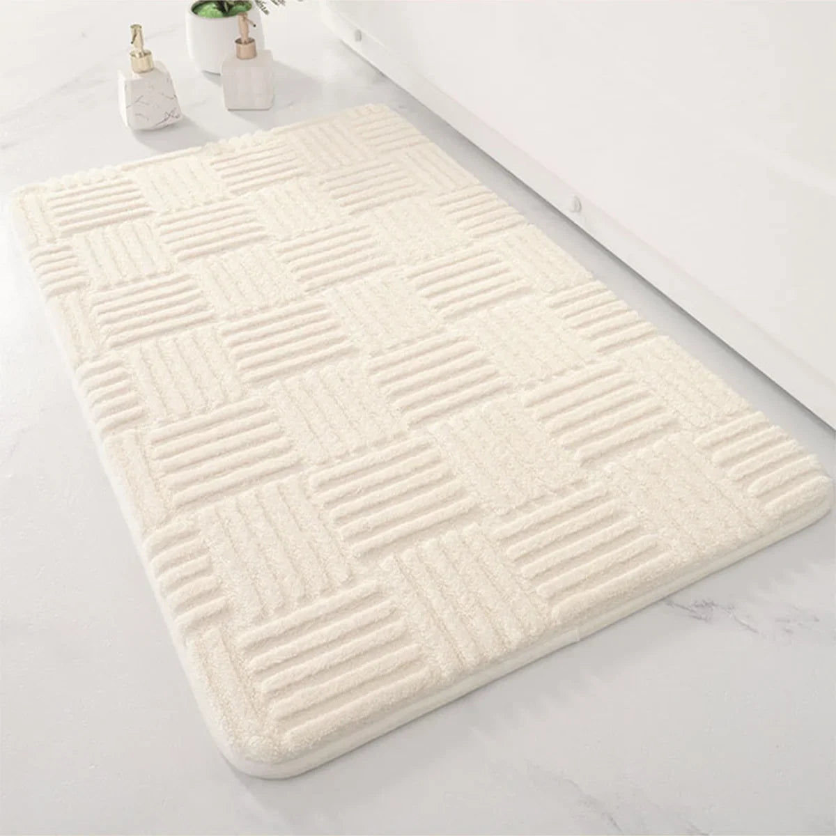 Arcadia – Thick Striped Non-Slip Bath Mat with Soft and Absorbent Design