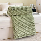 Caelidra – Checkered Soft Velvet Blanket Warm Cozy Throw for Sofa and Bed