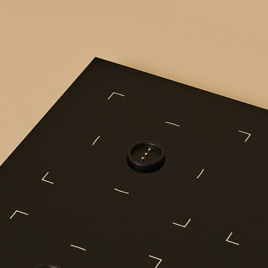 Amstel Station Professional Magnetic Wireless Charging Station | Easy & Functional