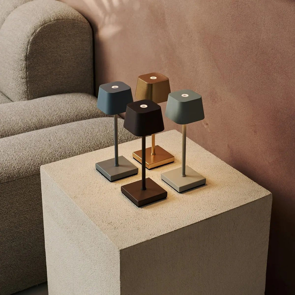Sarphati Mini Gold Cordless Lamp | Wireless Charging via Charging Station, Dimmable & 3 Light Modes