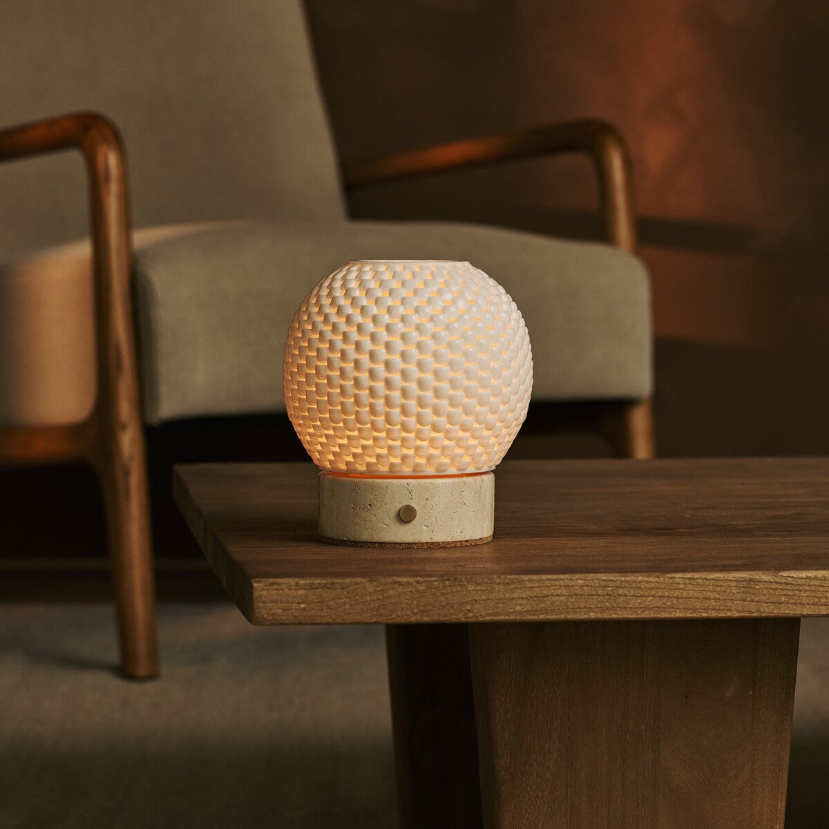 Vela Light Brown Wooden Wireless Table Lamp | 3D-Printed Porcelain, Dimmable & Up to 100 Hours of Light