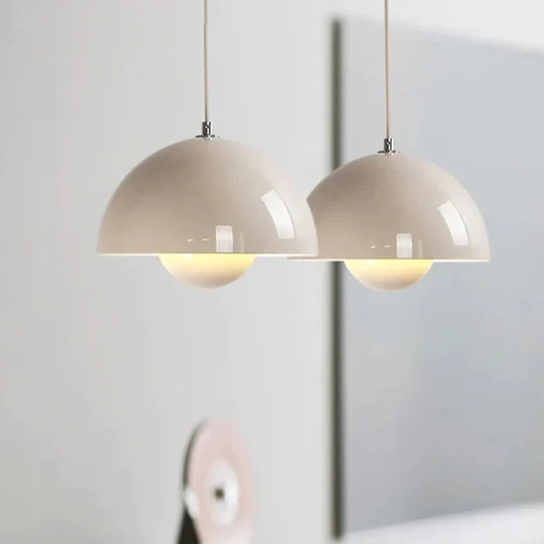 Ceiling Pendant Light in Iron with Adjustable Cord - Warm White Glow