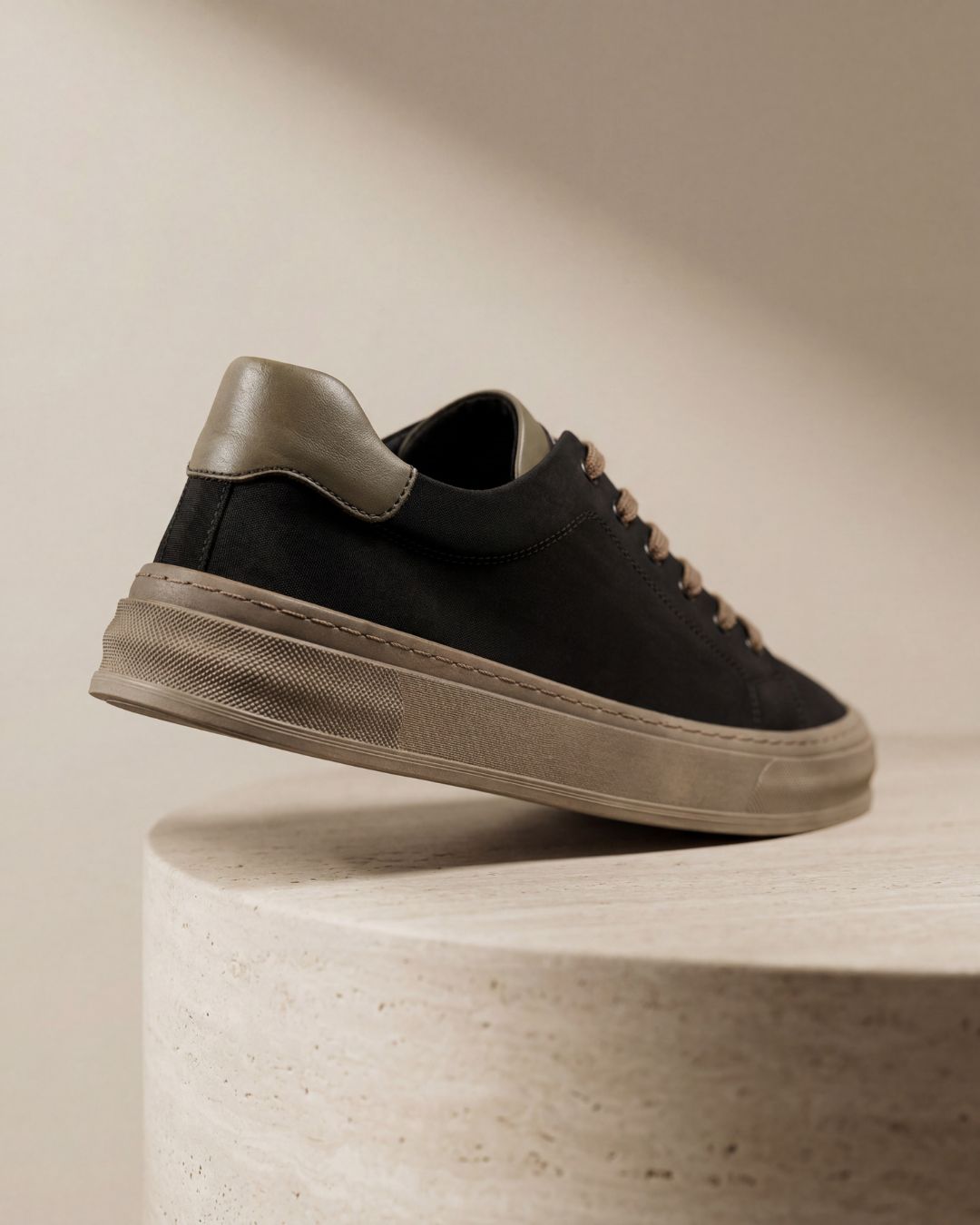 Men's Canvas Sneakers Low-Top Minimalist Design