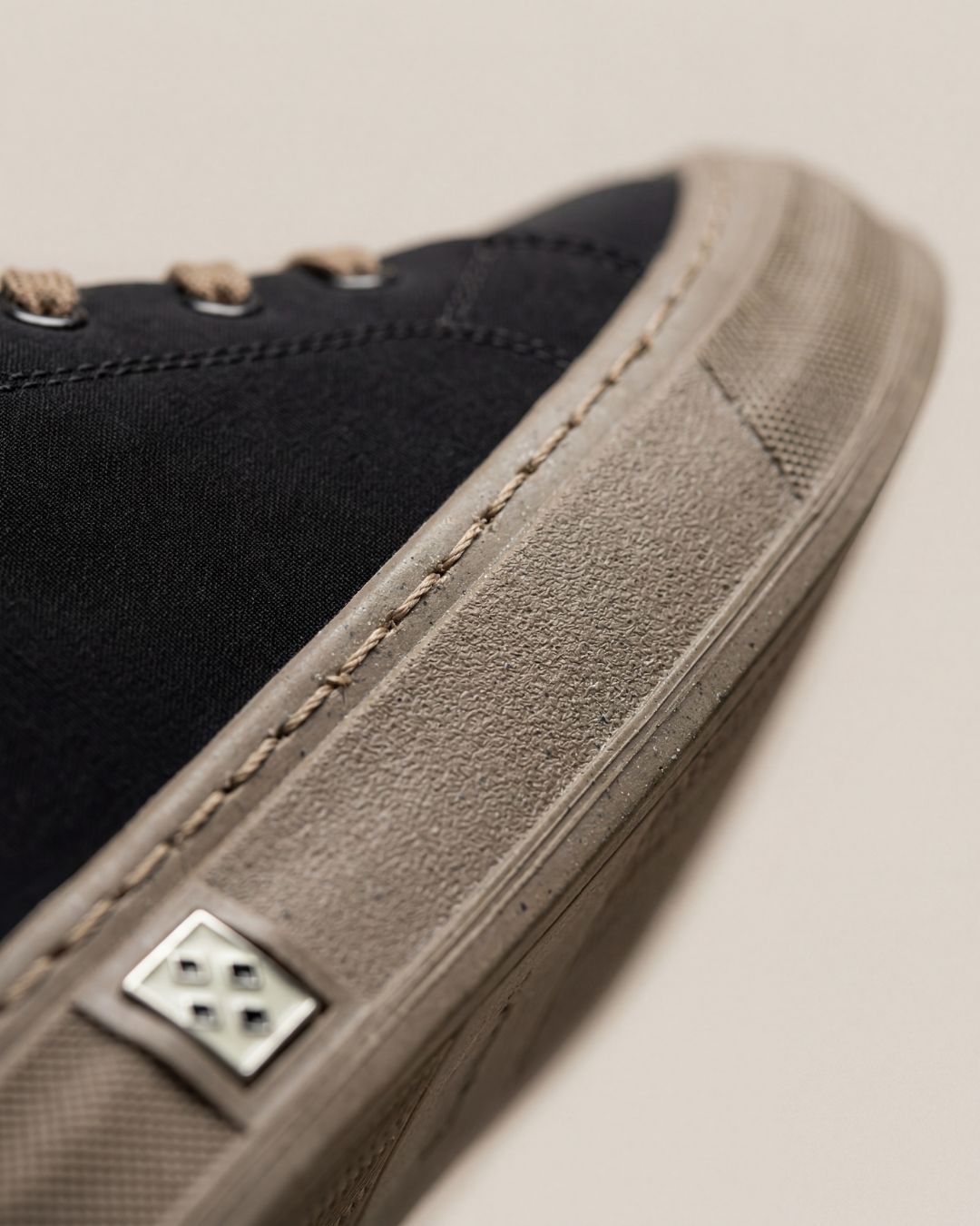 Men's Canvas Sneakers Low-Top Minimalist Design