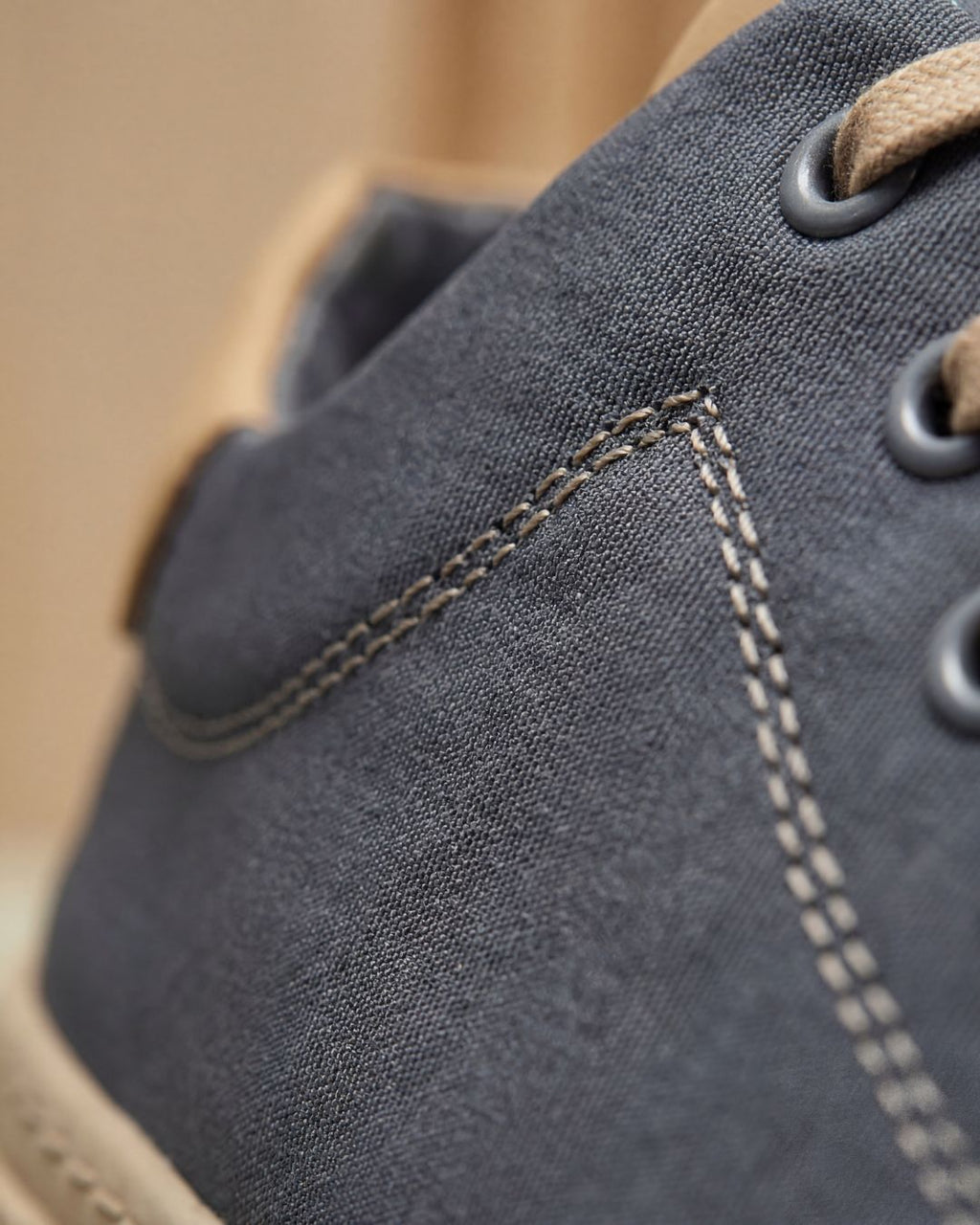 Men's Canvas Sneakers Low-Top Minimalist Design