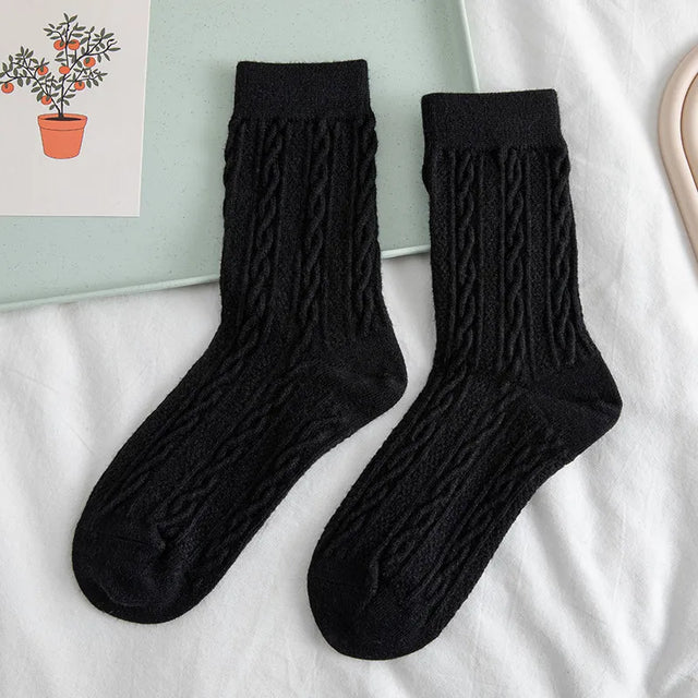 Women's Wool Blend Cable Knit Crew Socks