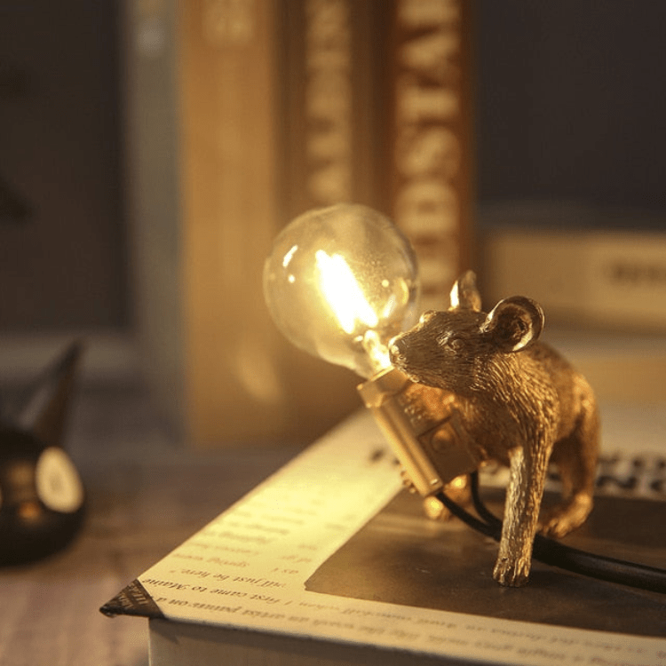 Creative Mouse Lamp with Artistic Design and LED Lighting for Playful Interiors