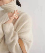 Women's Cashmere Turtleneck Jumper - Loose Fit Knit